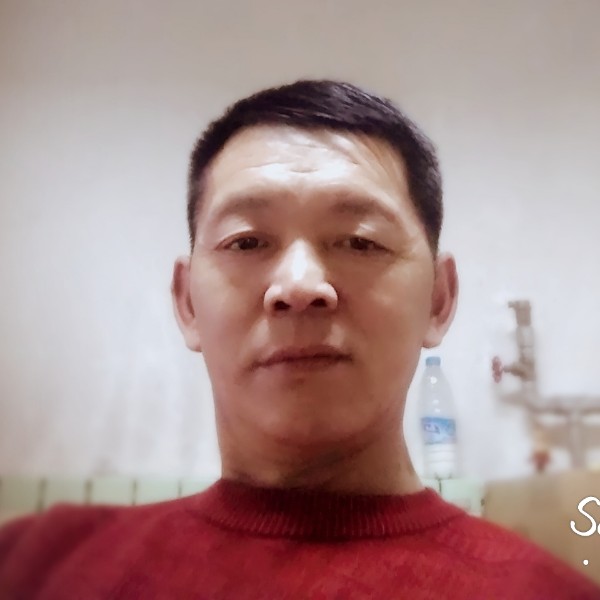 眼睛眯眯眼的照片