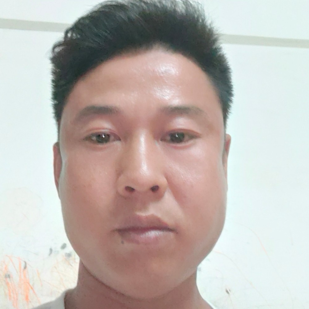小蘑菇踢欠你的的照片