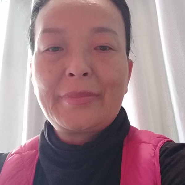 发带正直陈英的照片