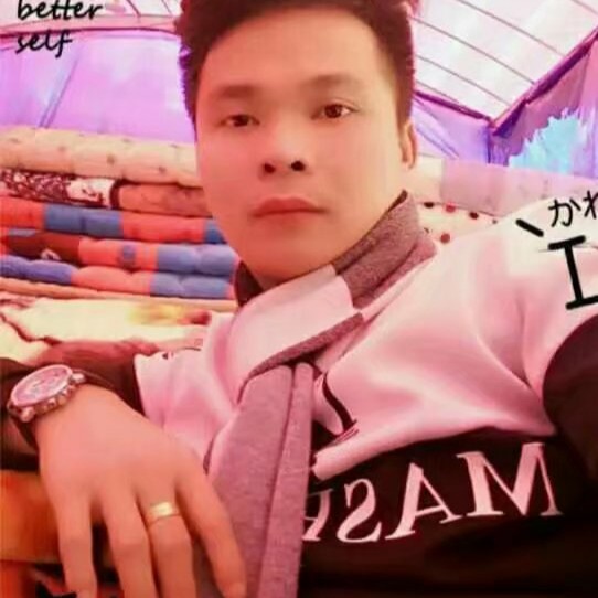 包容多么若溪的照片