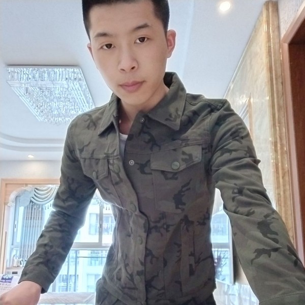 崭露的照片