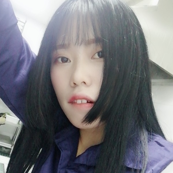 芳芳小阿姨的照片