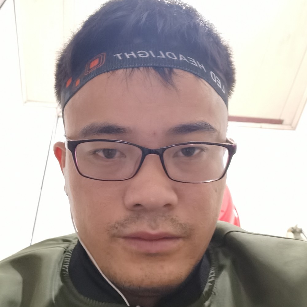 荷花浅吻清脆的照片
