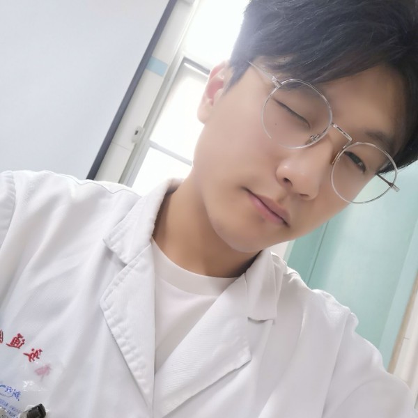 飞翔的土拔鼠的照片