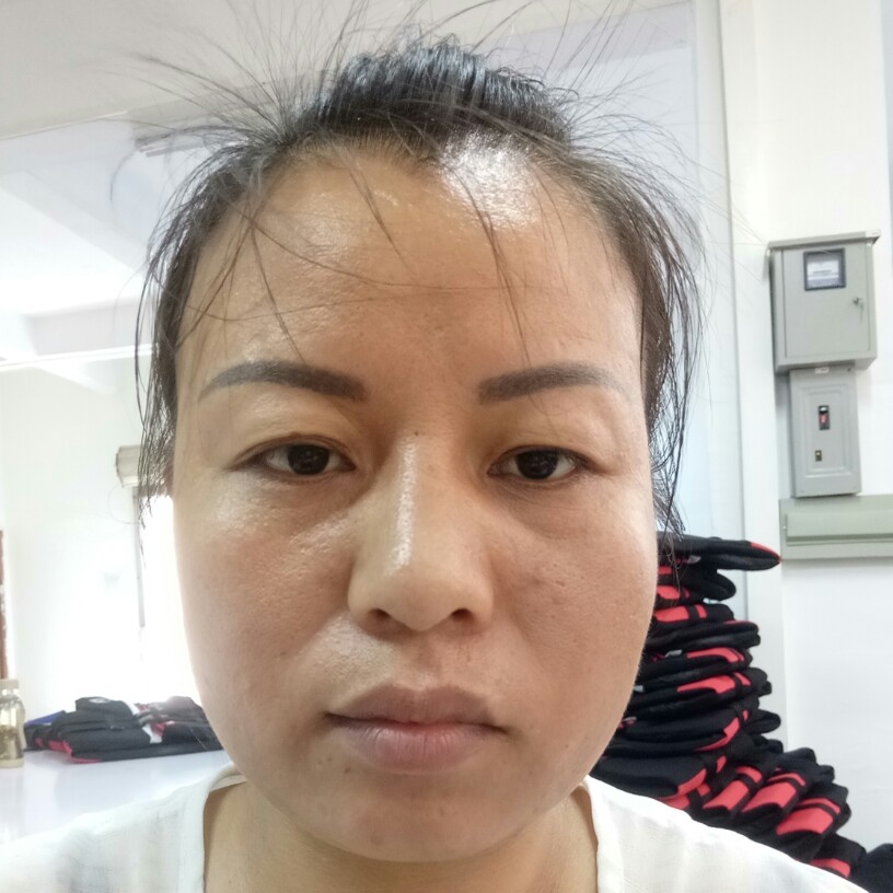 雨凝眸灼热的照片