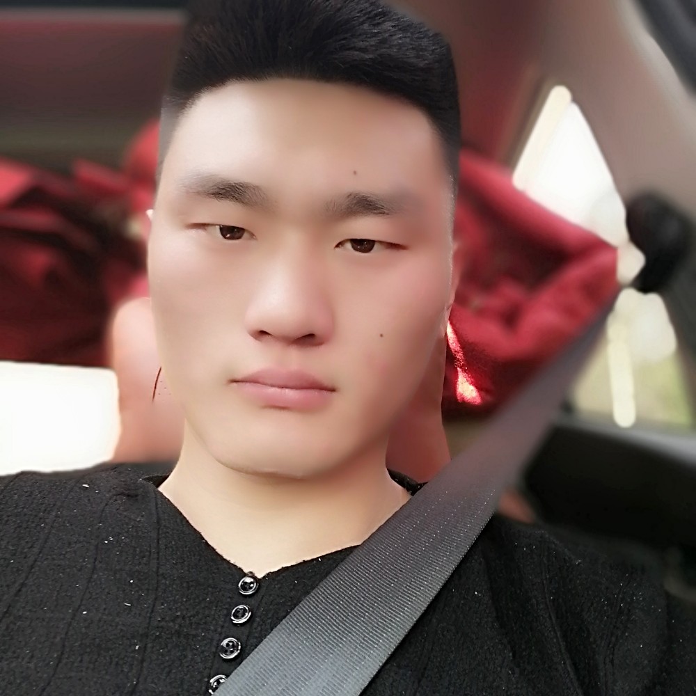 草丛爱恋烂漫的照片