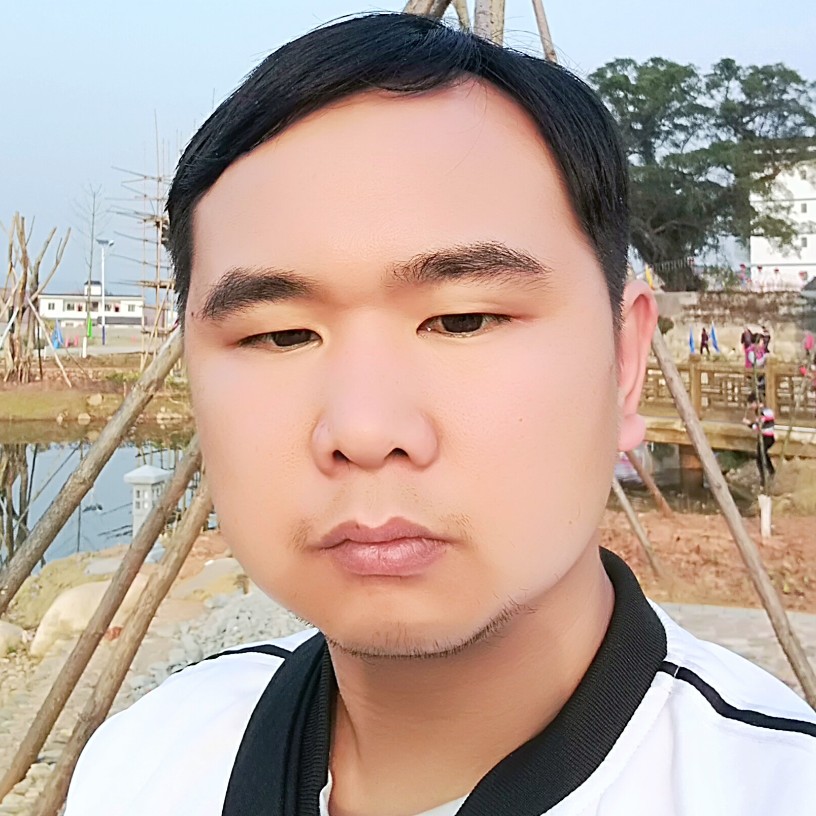 城市车龙的照片