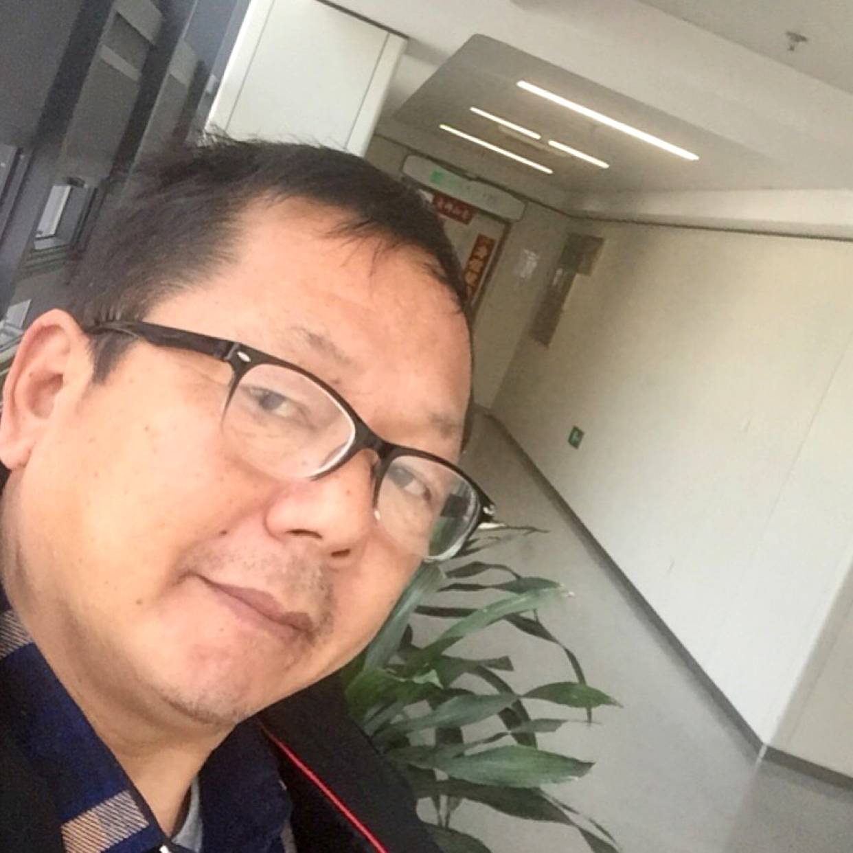 落寞打浮波的照片