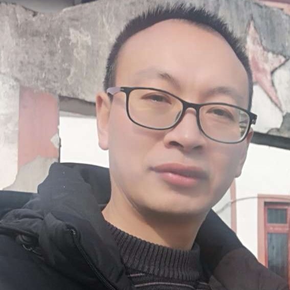 天际流星的照片