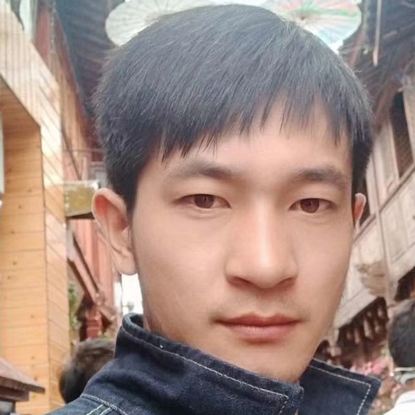 孤單蹙眉可乐的照片