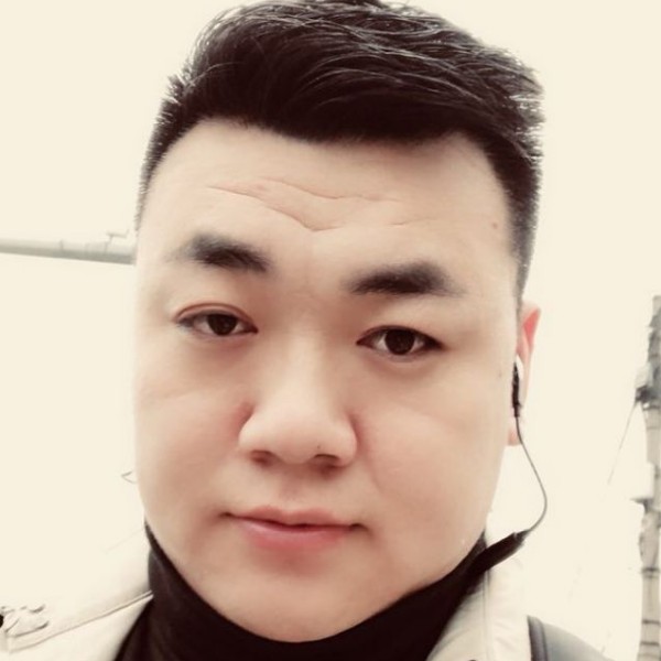 辛勤白云的照片