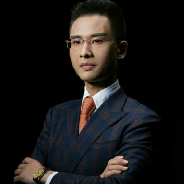 鲤鱼火车的照片