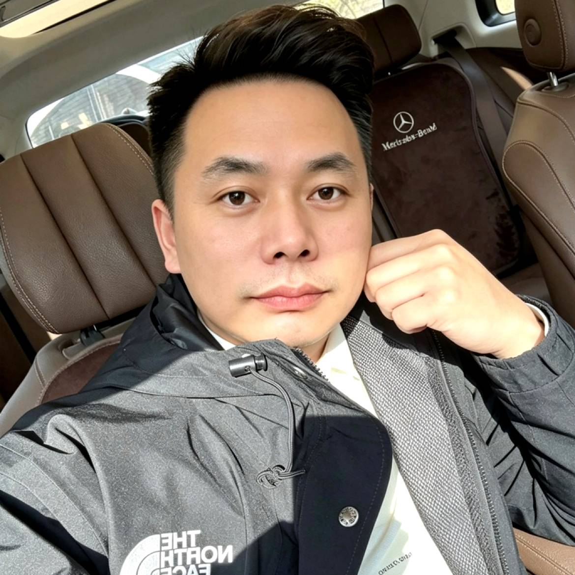 默章的照片