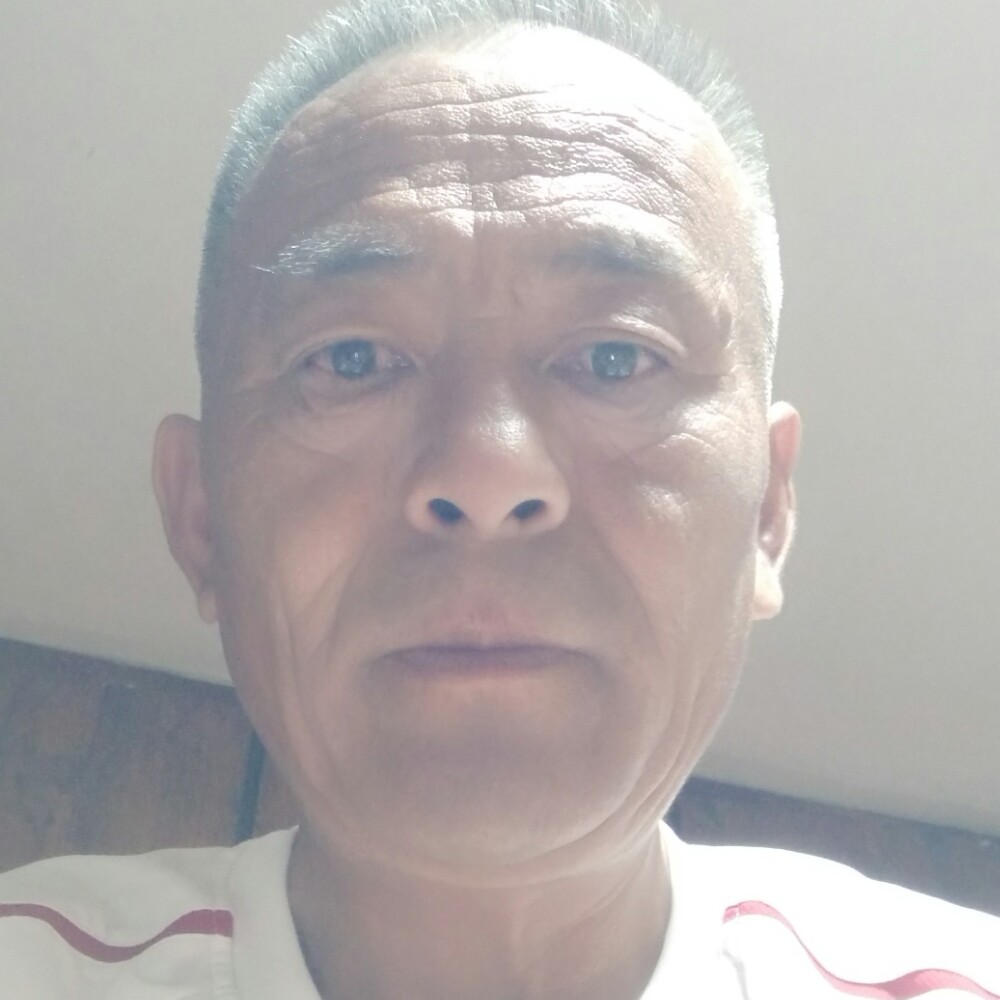 吊手的照片