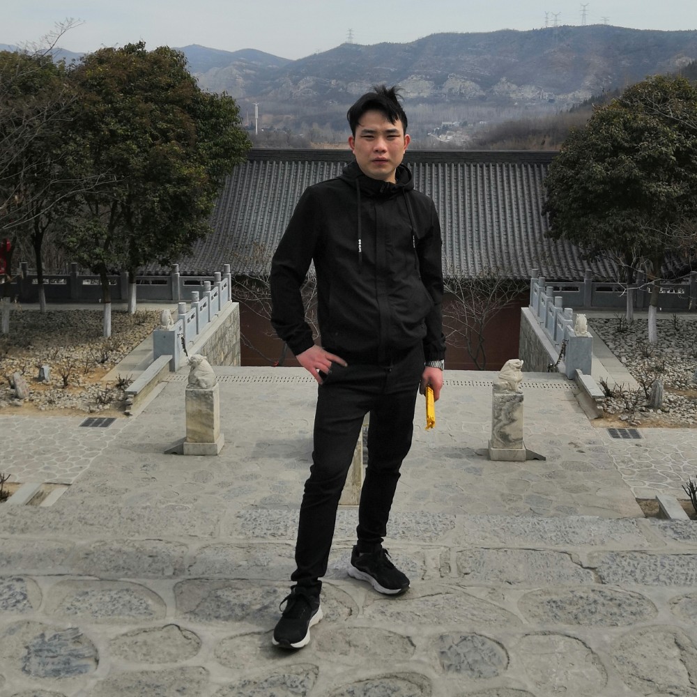 情殇善良的照片