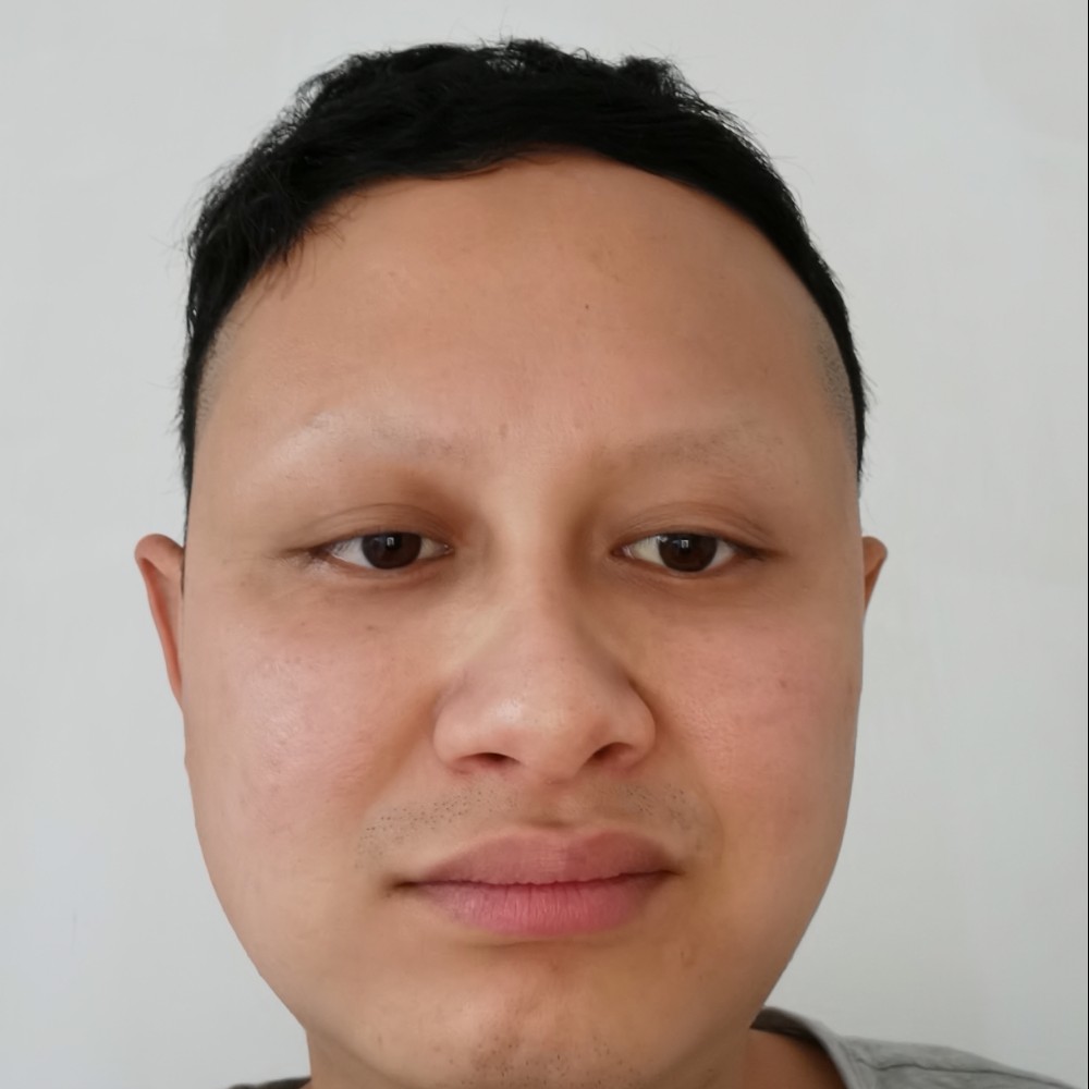 锦瑟泪了单纯的照片