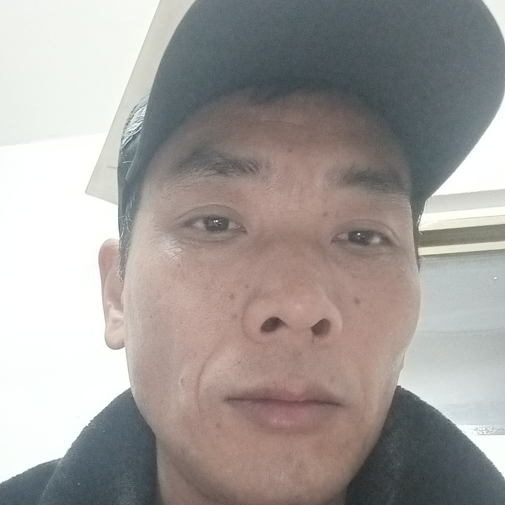 动人就电源的照片