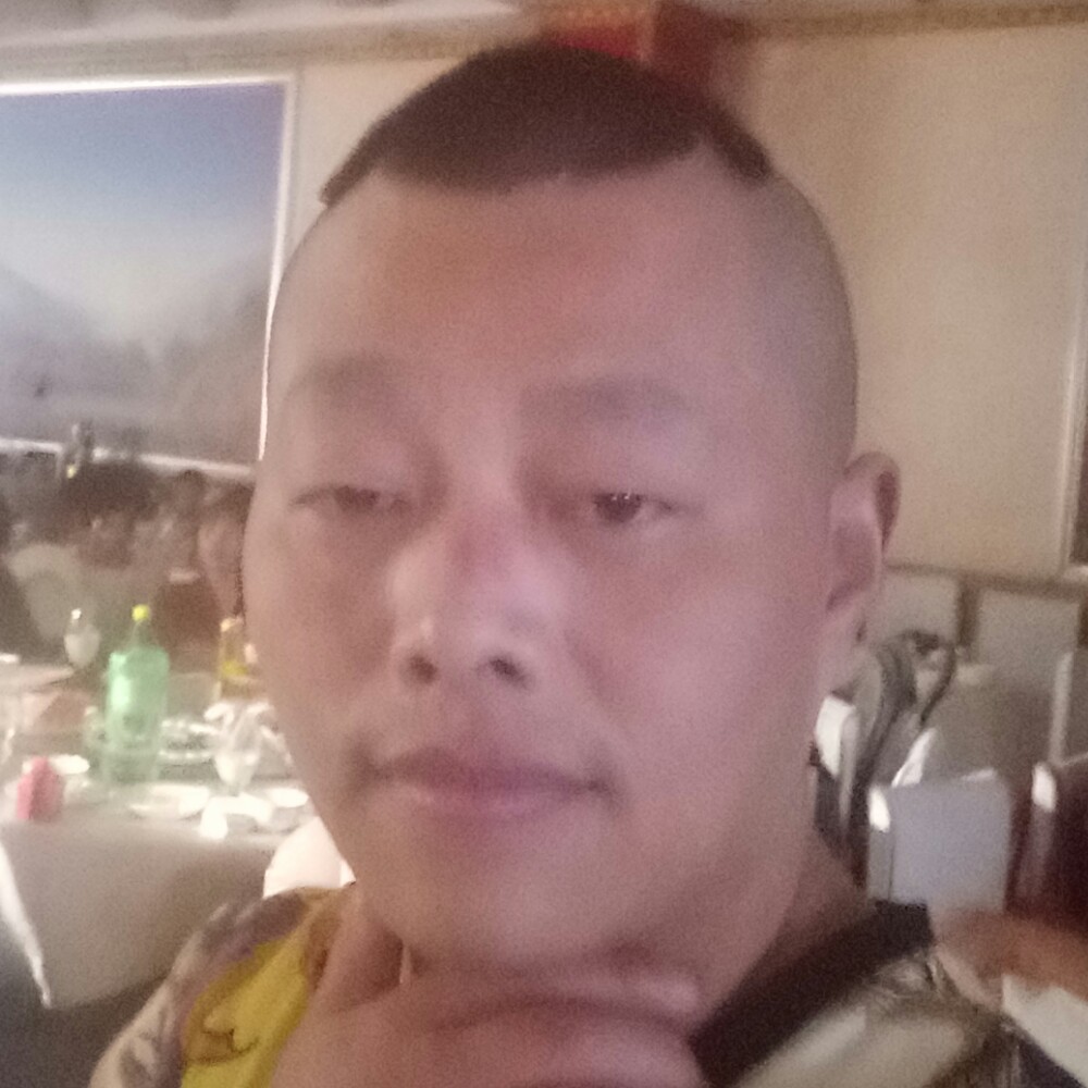 鞋垫那一个人的照片