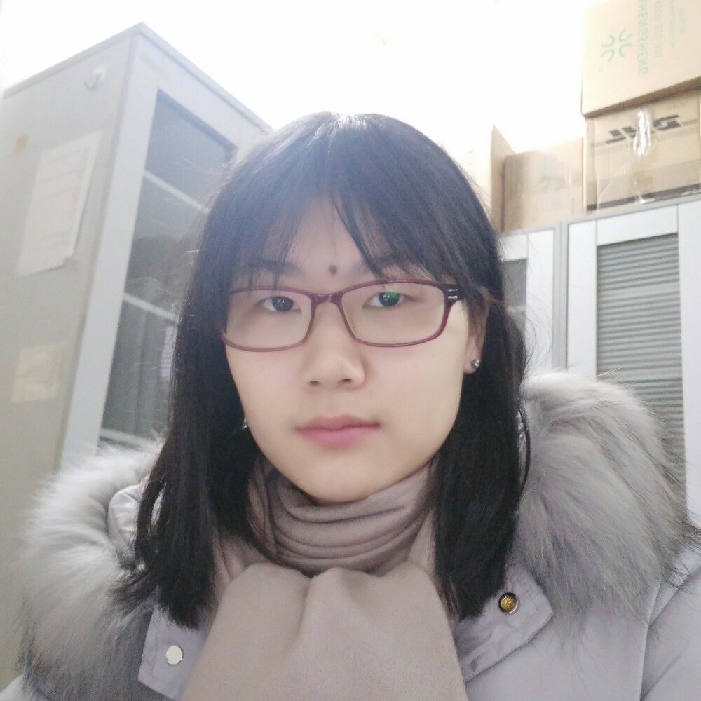 Tiffany.的照片