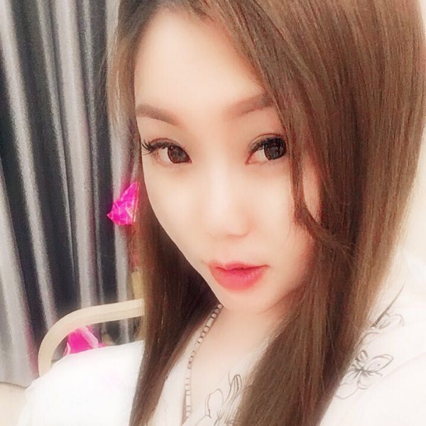 雯的照片
