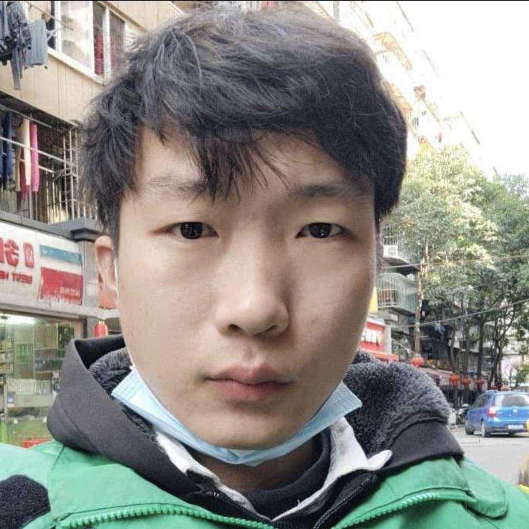 矜柔拾忆魁梧的照片