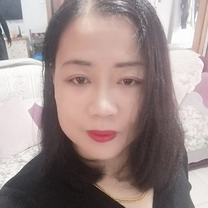 情动浅吻洁净的照片