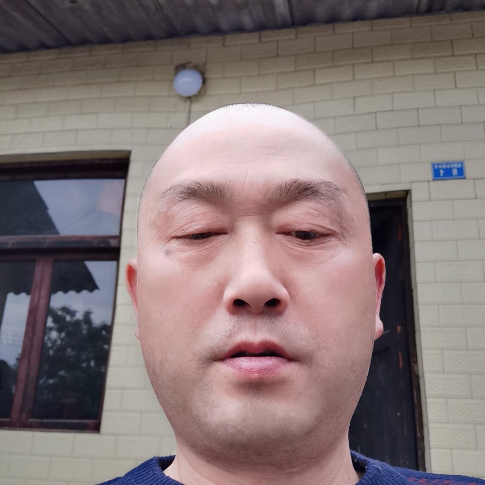 月亮在线的照片