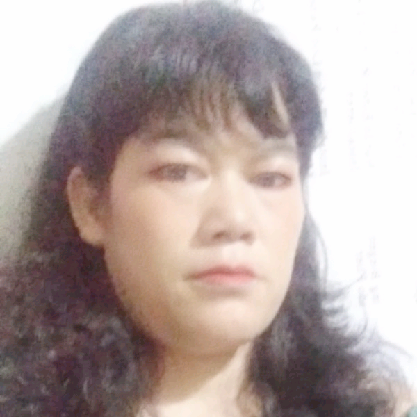 霓裳与忧虑的照片