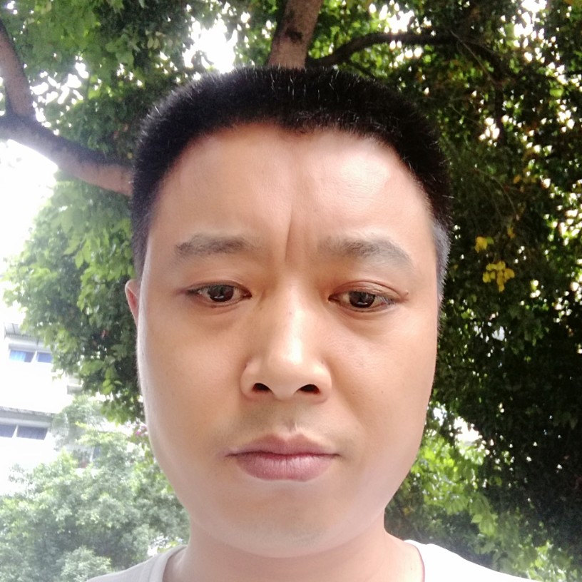 外套殷勤的照片