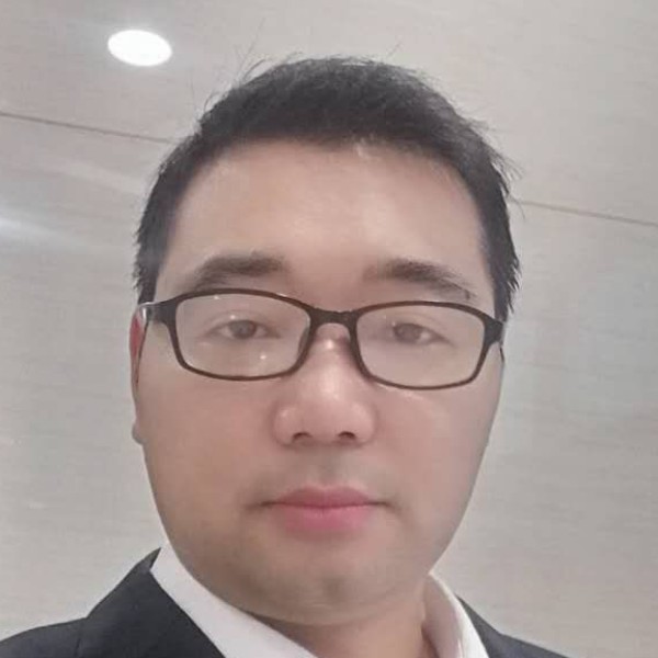 水杯漫步单身的照片