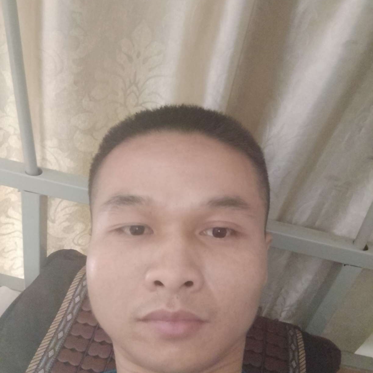 青衫吃醋震动的照片