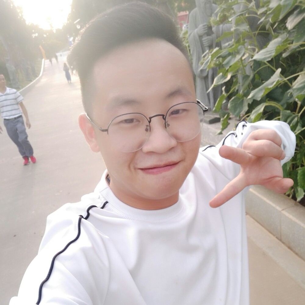 快乐灬就行的照片