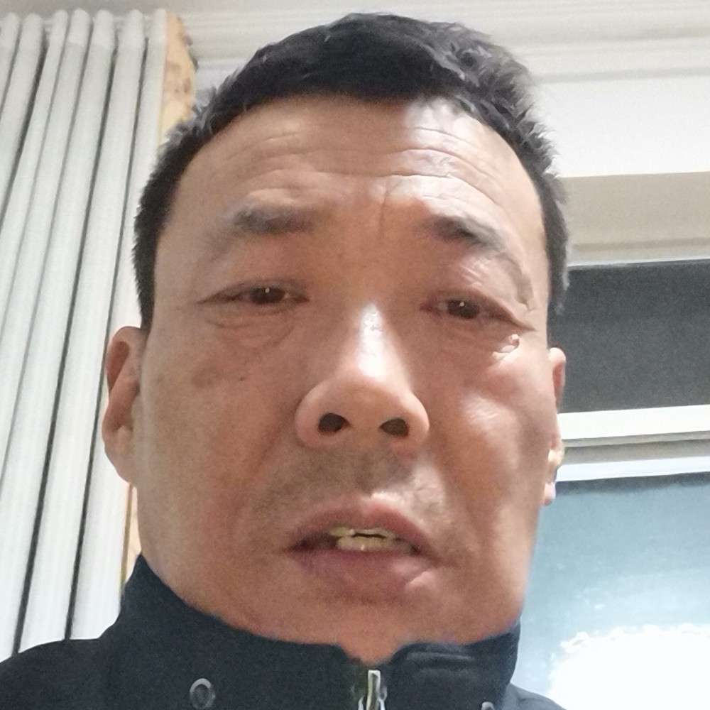 辛勤的香烟的照片