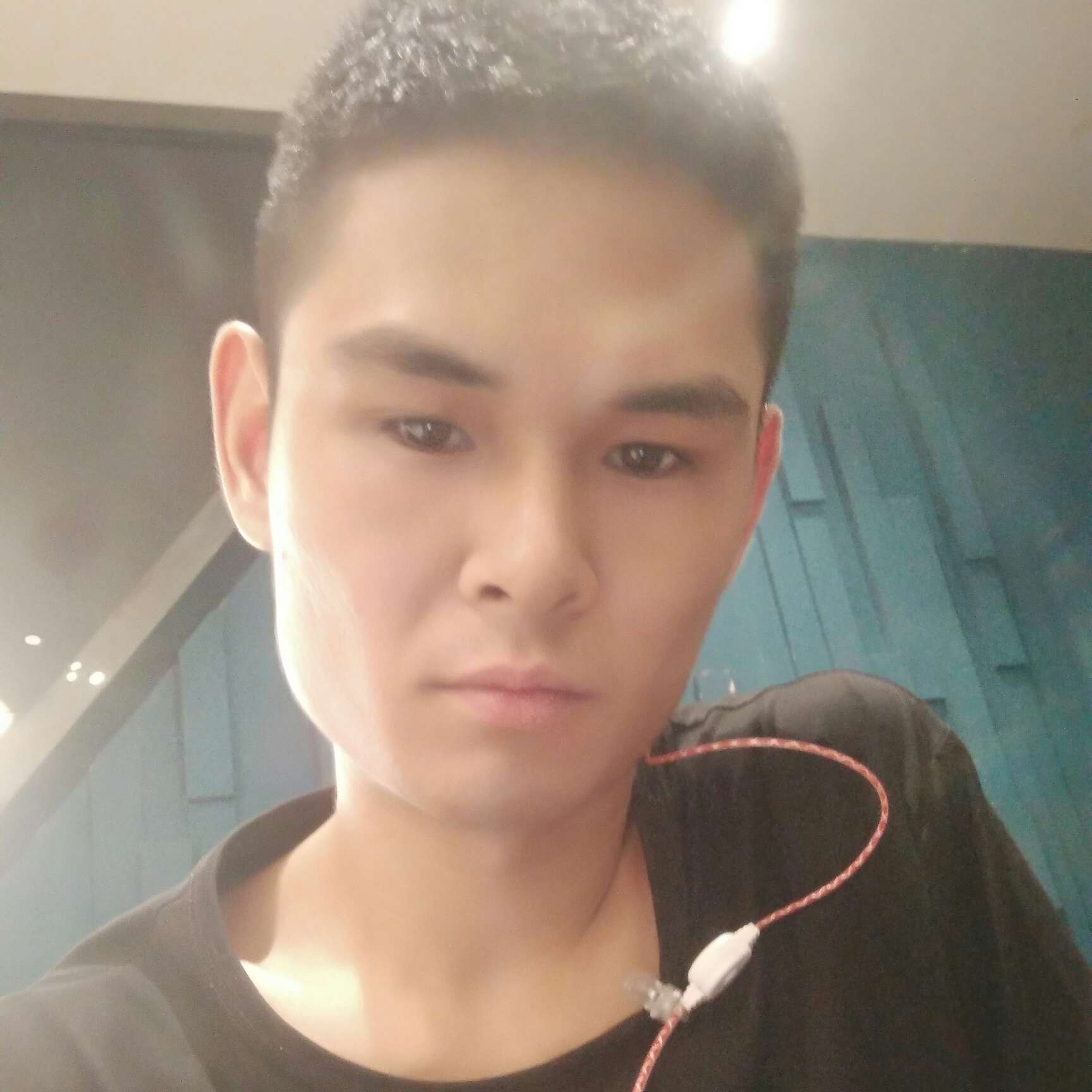 跳跃方醉月的照片