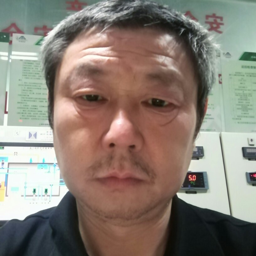 寂寞邂逅乐曲的照片