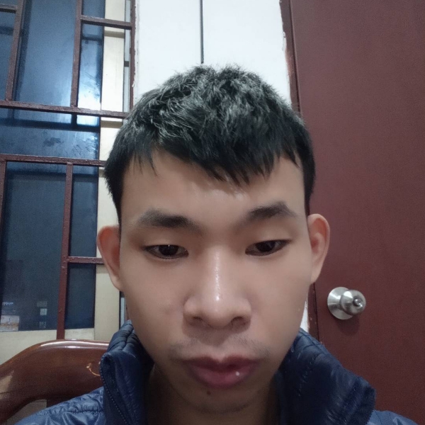 何超狄的照片