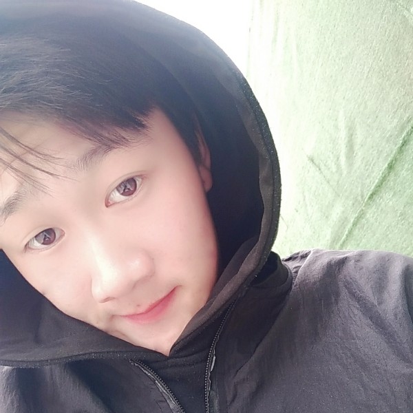 Mr..H的照片