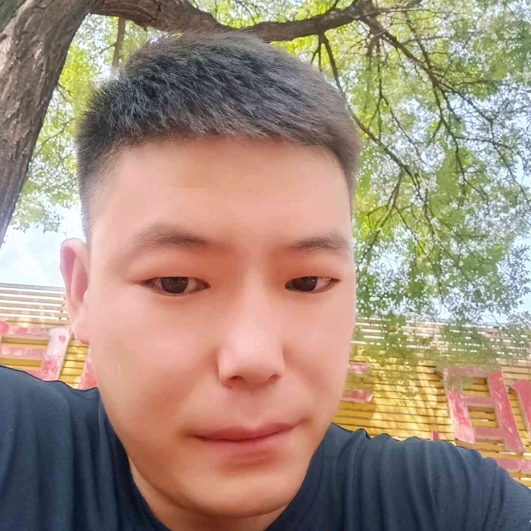 刘 纯 刚的照片