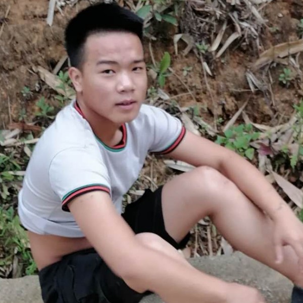 风中苦恋红尘的照片