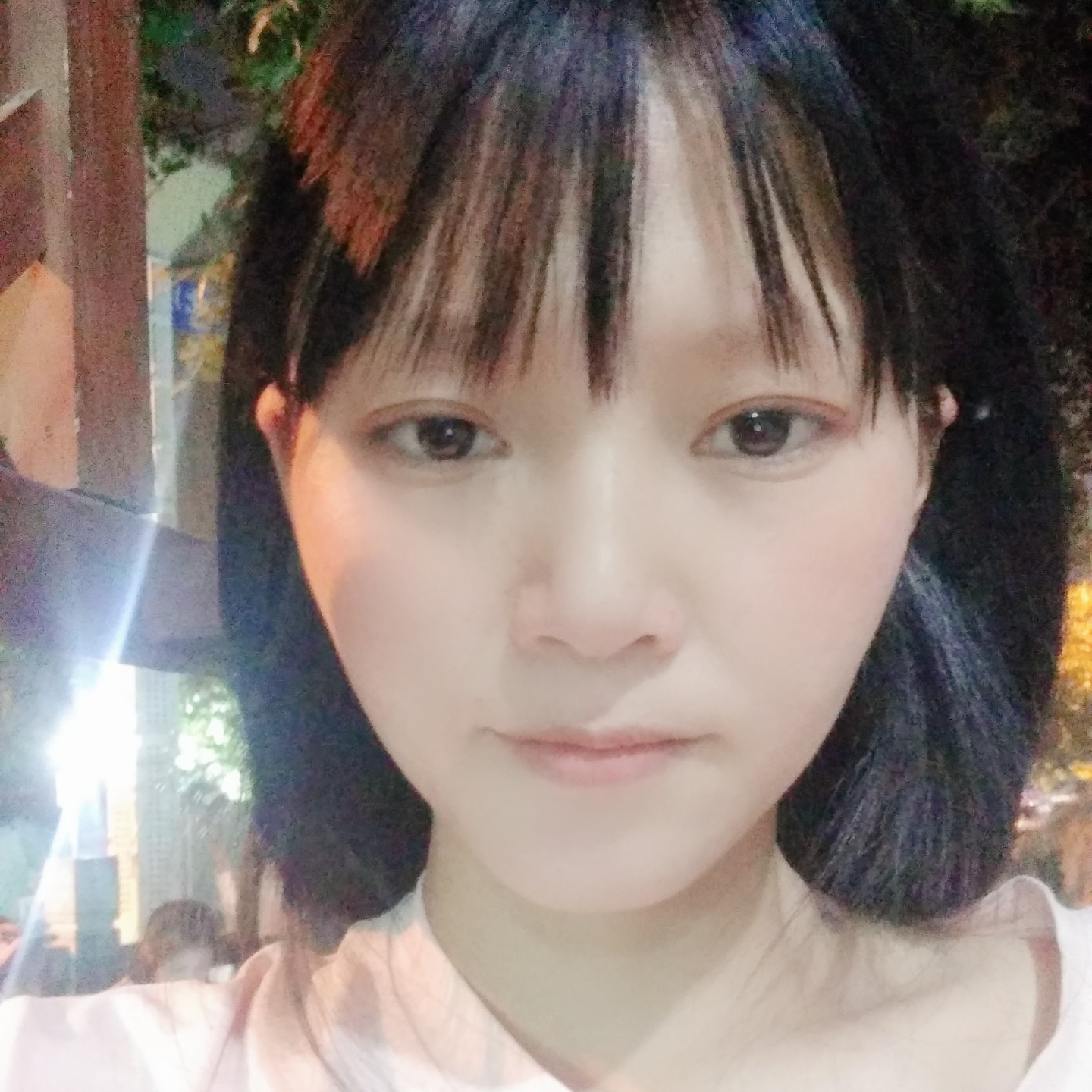 儒雅吃醋冰棍的照片