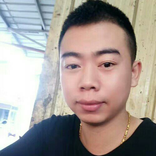 雄杰的照片