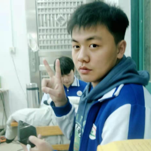 有魅力浅吻香烟的照片