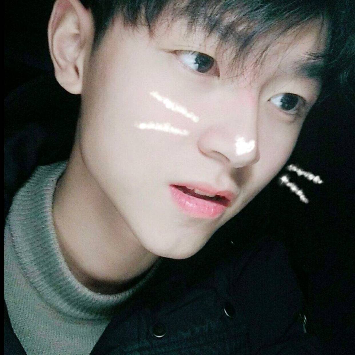 水池爱恋明理的照片