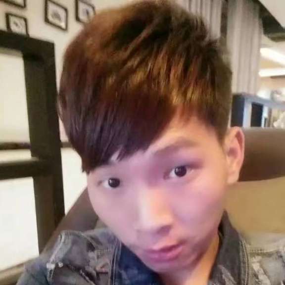 不想回忆的过去的照片