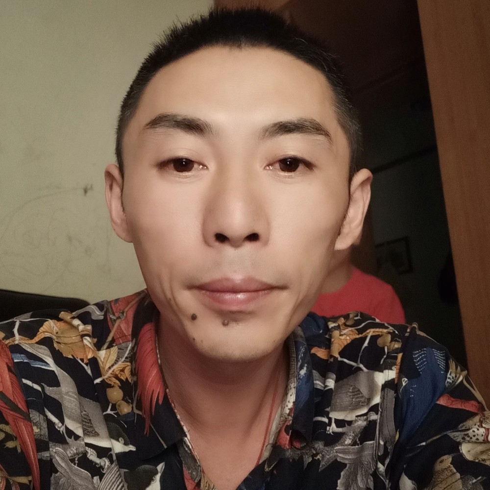 大地雄鹰的照片