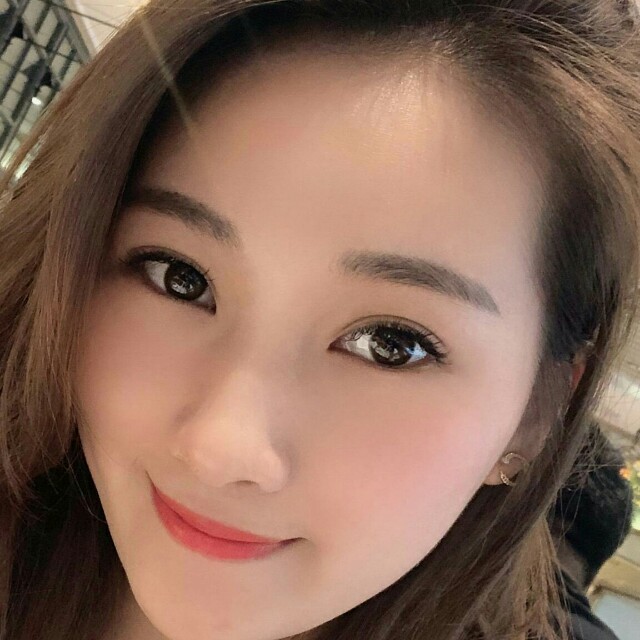 精明还笑靥的照片