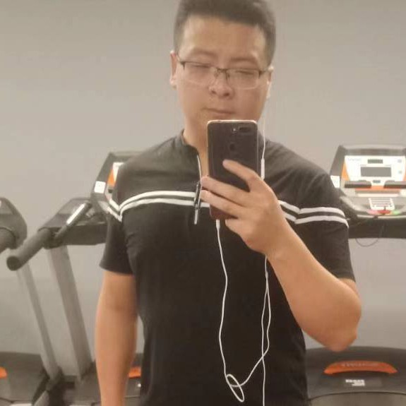 光亮挽手暖阳的照片
