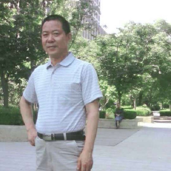 朴实相许指甲油的照片