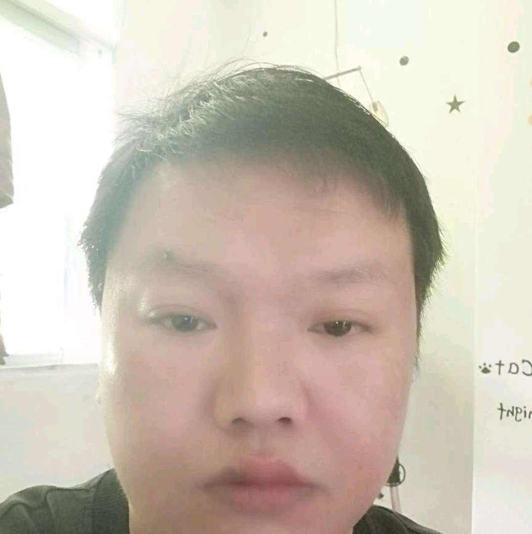开放倾心紫萱的照片