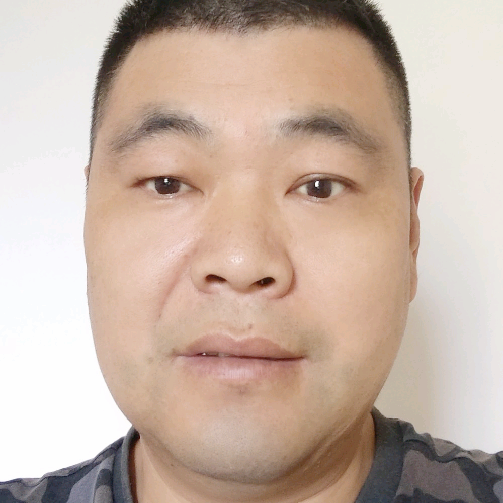 大叔保卫自然的照片